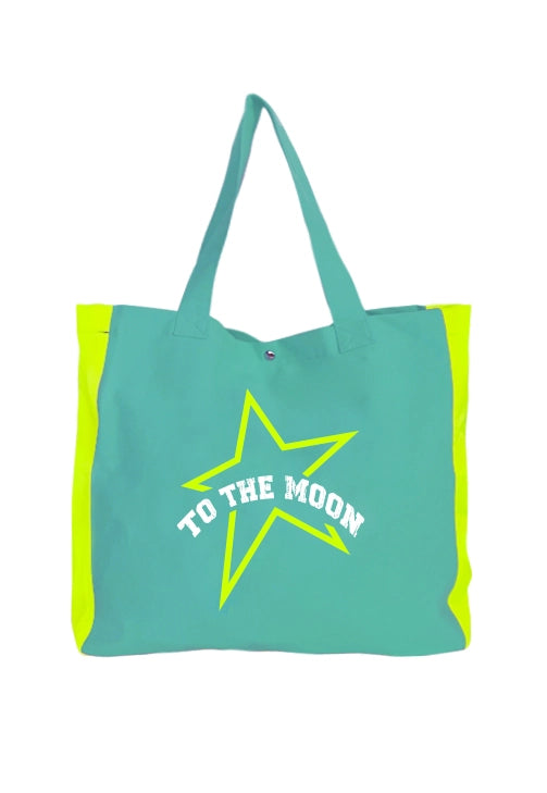 Bolsa de playa para niña, teen y mujer en color verde agua con amarillo flúor y logo To the Moon. Bolsa para la playa con cierre de imán