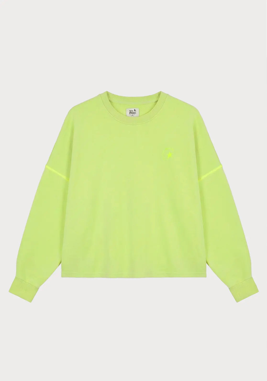 Sudadera Loose Lima on manga caída de To the Moon color lila con contrastes amarillo neón y ideal para el verano.