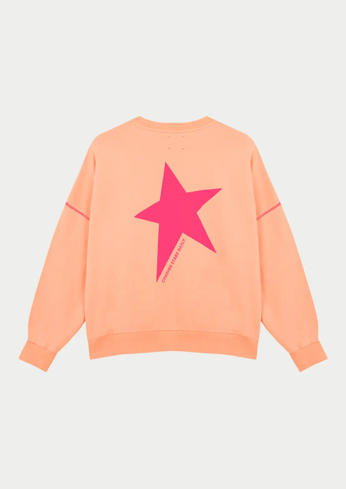 Sudadera Star Peach de To the Moon, silueta parte trasera. Ideal para el verano en color melocotón.