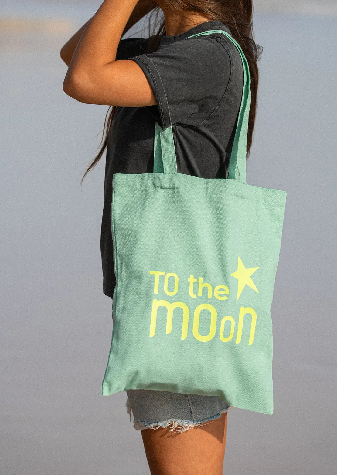 Tote Bag de lona de To the Moon en color verde agua ideal para todos los días