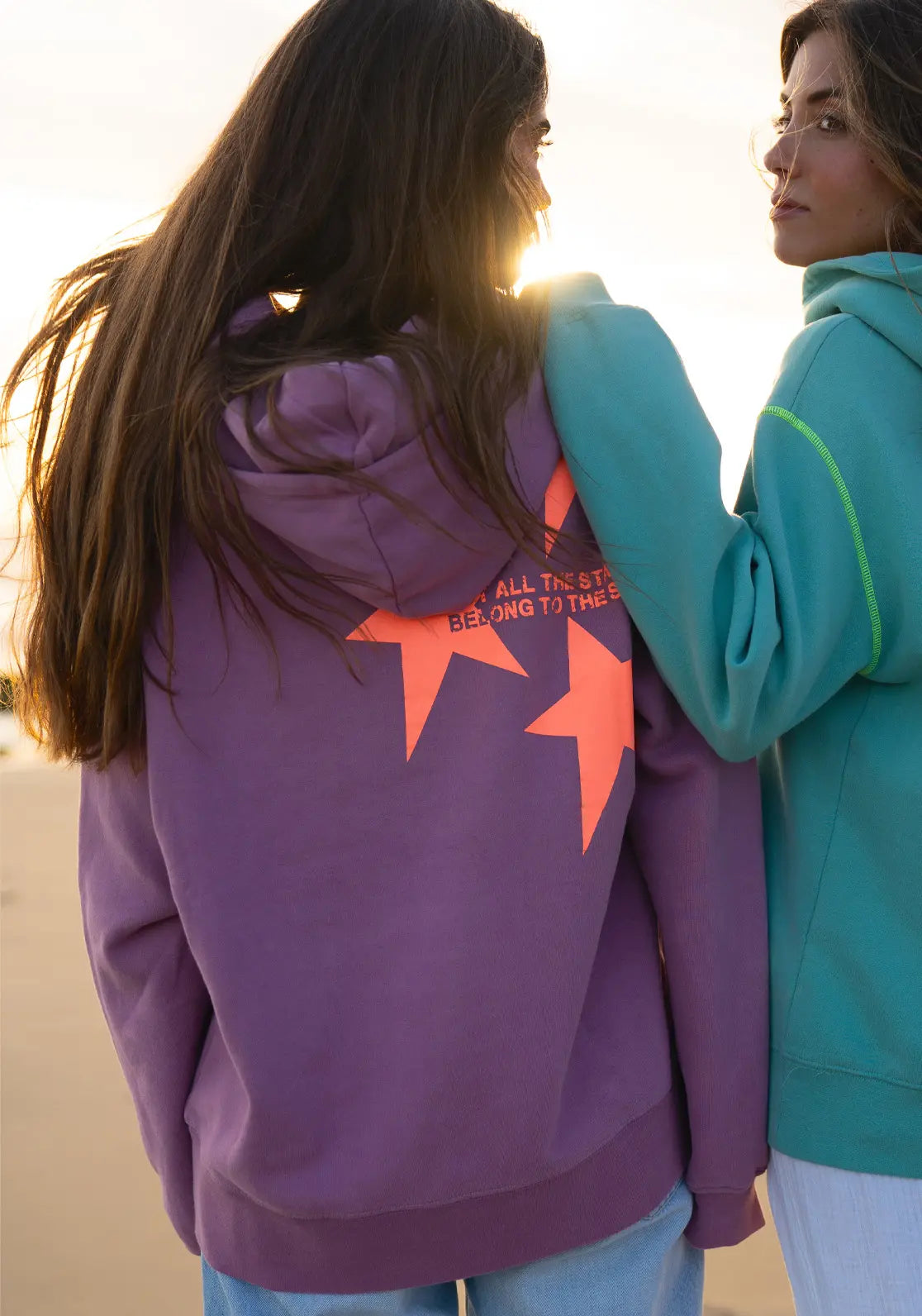 Hoodie  All Stars Berry  color granaate y salmón neon con capucha y bolsillo canguro de To the Moon ideal para teens

