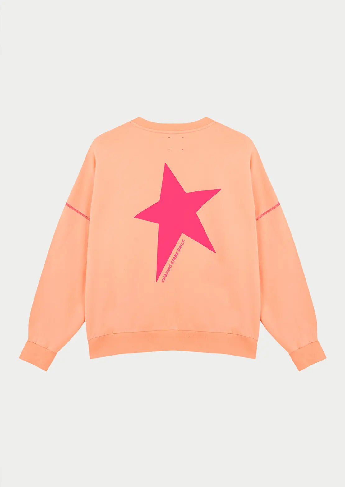Sudadera Star Peach de To the Moon, silueta parte trasera. Ideal para el verano en color melocotón. 
